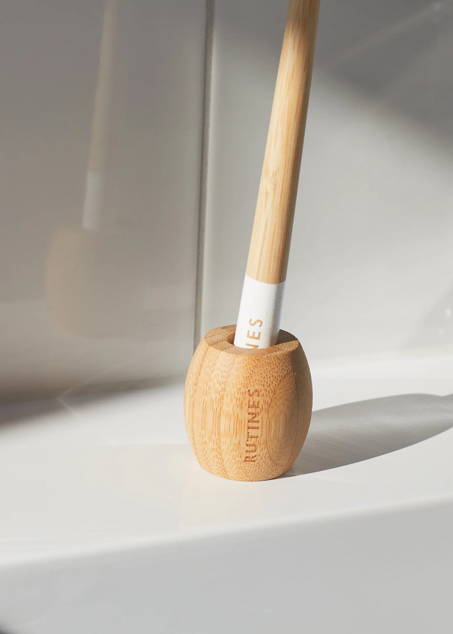 Bamboo toothbrush holder Rutines